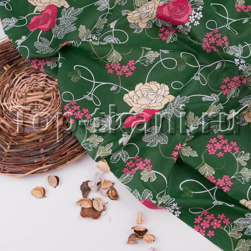Лоскут Ситец набивной - Розы и завитки (50 см х 80 см)